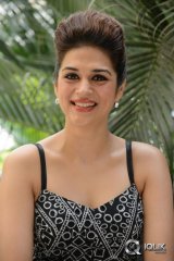 Shraddha Das Interview About Guntur Talkies